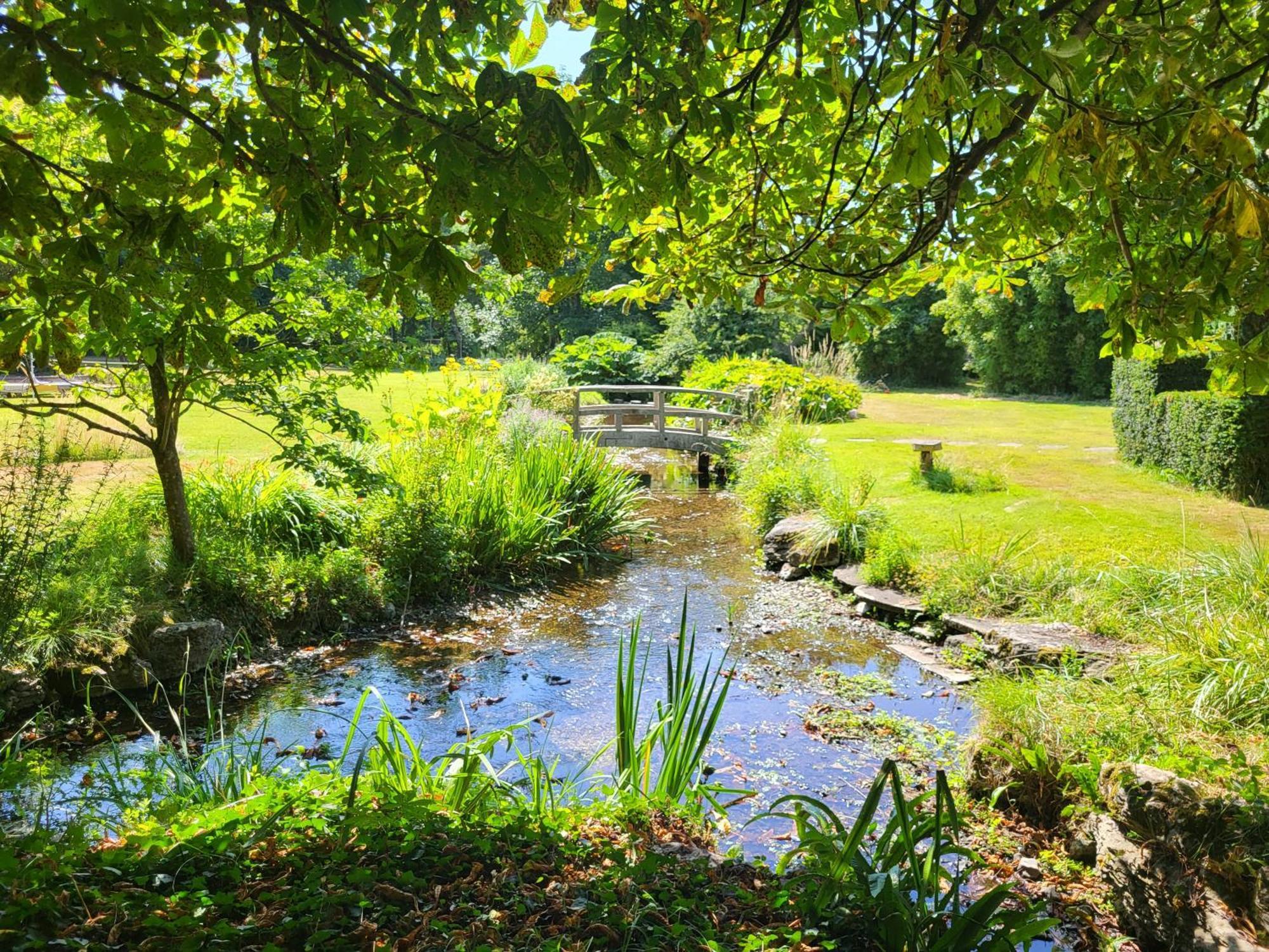 Unique & Rural Child Friendly Annexe With Large Gardens, Games & Tennis Court - Chichester Holiday Properties المظهر الخارجي الصورة